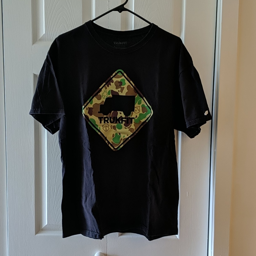 Trukfit Camo shirt
